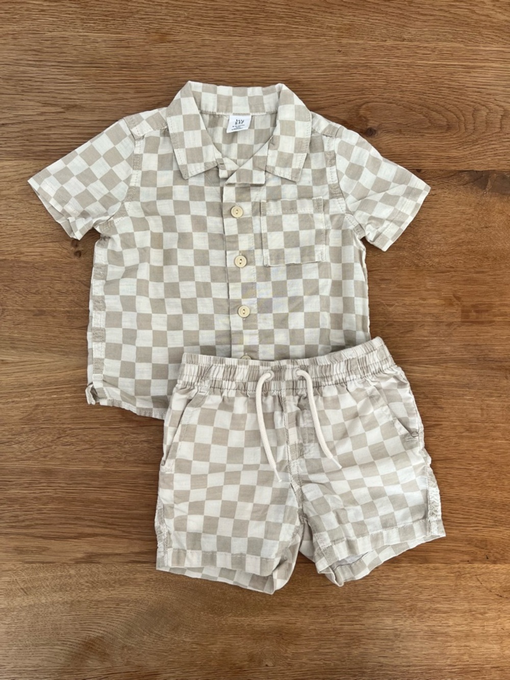 Baby Gap Checkered Shirt & Shorts Outfit Set Beige White cabana button up 6-12M
